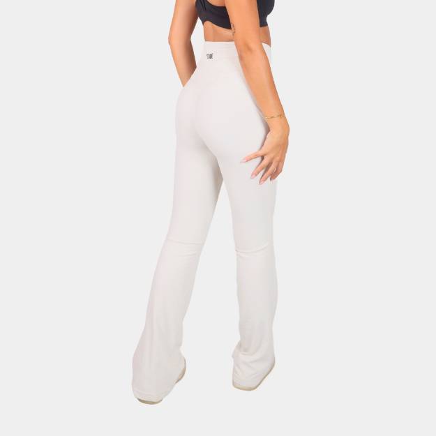 The Empowering Yoga Pants